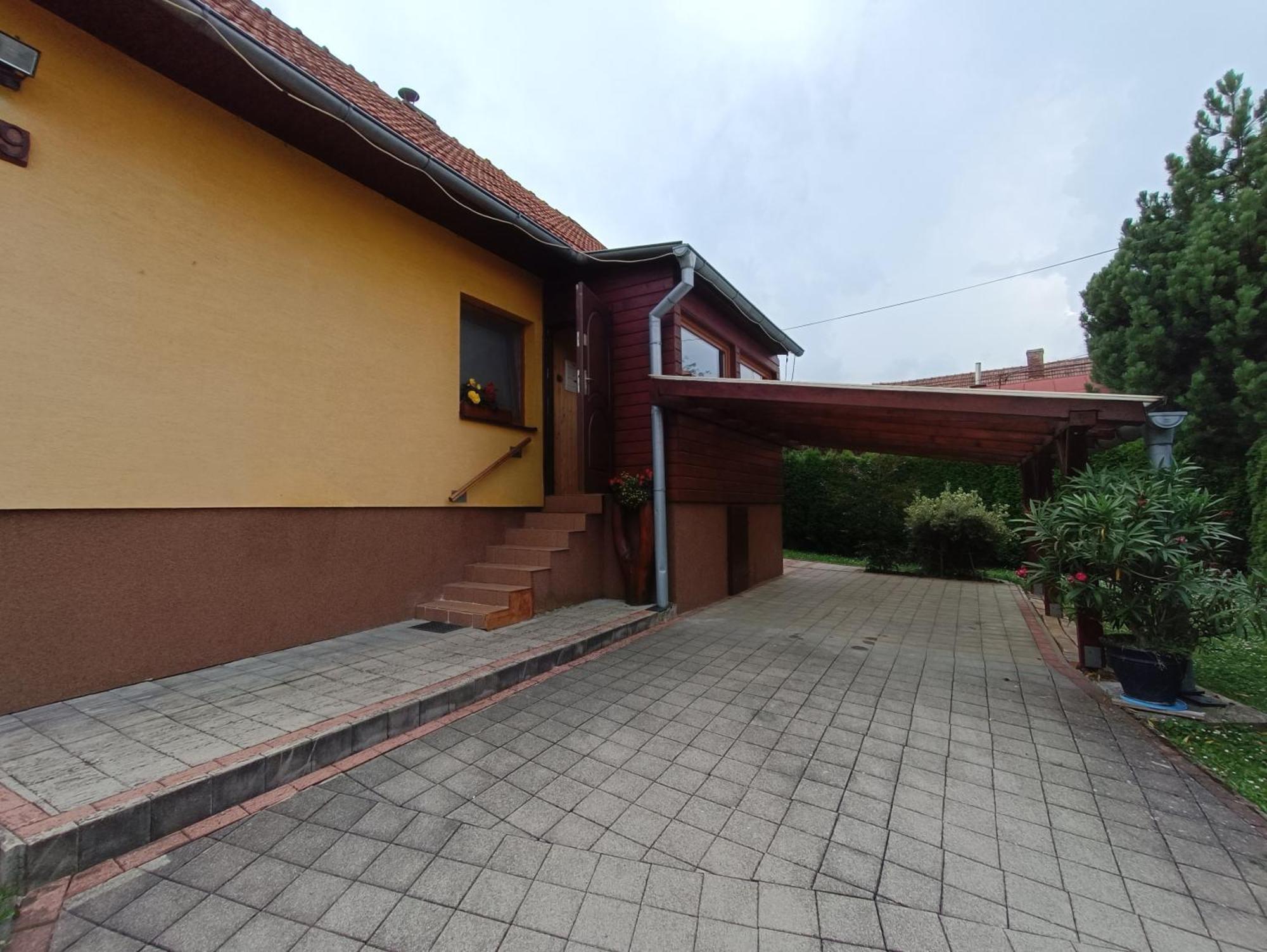 Utulny Dovolenkovy Dom Villa Liptovský Hrádok Екстериор снимка